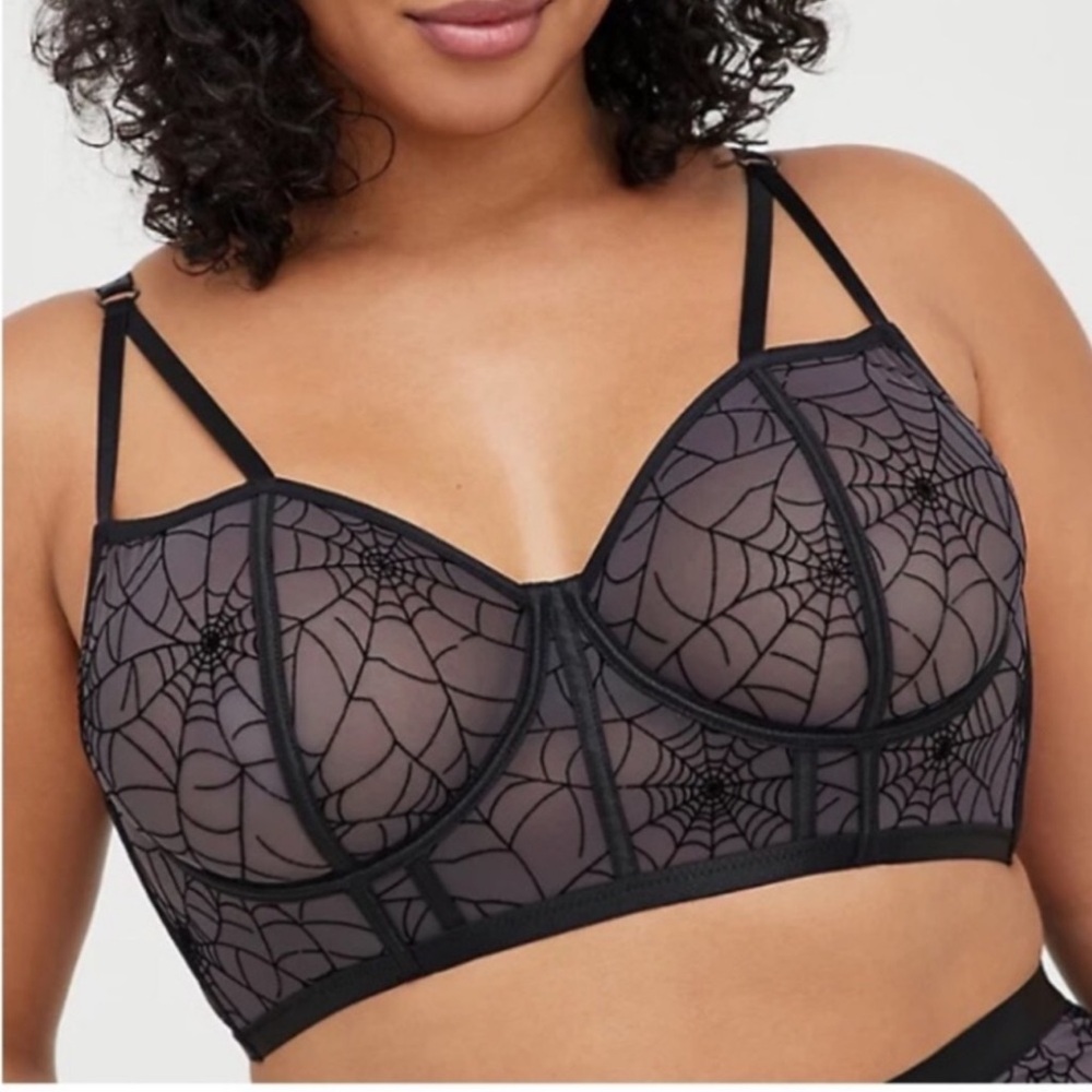 TORRID spider web bra set